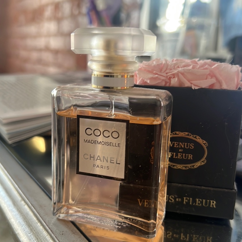 Coco Chanel Mademoiselle eau de Parfum fragrance